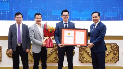 Bài 3: Phát triển công nghệ cao, gỡ các điểm nghẽn để tăng trưởng 2 con số