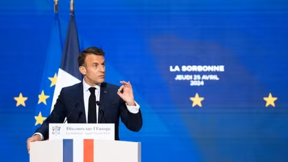 Ông Macron và tham vọng “cực quyền lực thứ ba” 