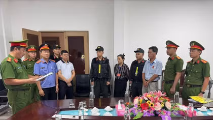 Khởi tố 7 đối tượng trong vụ lập khống chứng từ, chiếm đoạt hơn 1,7 tỷ đồng