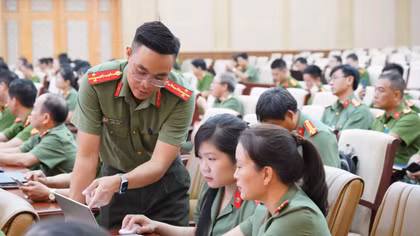 Công an TP Huế rút ngắn thời hạn giải quyết 82 thủ tục hành chính