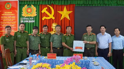 Ngăn chặn ma túy ngay từ cơ sở 