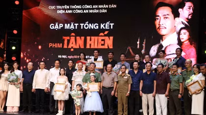Gặp mặt, tổng kết phim về Tình báo CAND – “Tận hiến”