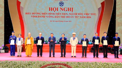 Giám đốc Công an Hà Nội được vinh danh “Công dân Thủ đô ưu tú” 