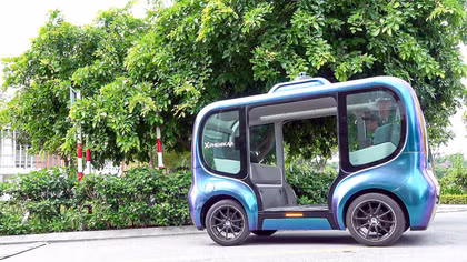 Hà Nội thử nghiệm xe buýt tự hành, robotaxi, robot giao hàng
