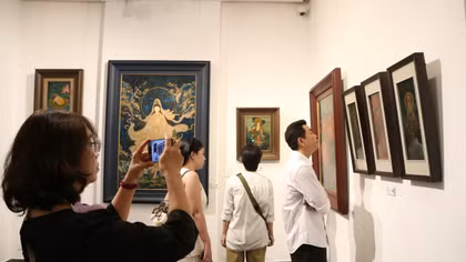 8 hoạ sĩ, 1 tình yêu với sơn mài truyền thống