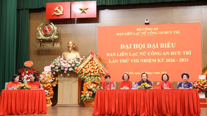 Phát huy bản lĩnh, sự gương mẫu, nhân văn của nữ Công an hưu trí 