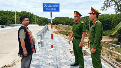Những "người giữ lửa" góp phần gieo mầm bình yên ở miền núi Phước Hiệp