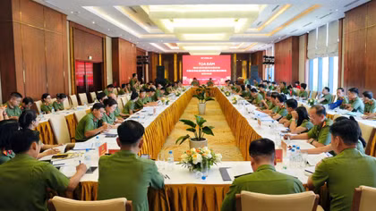 Tọa đàm góp ý xây dựng văn bản quy định về công tác thi đua, khen thưởng trong Công an nhân dân