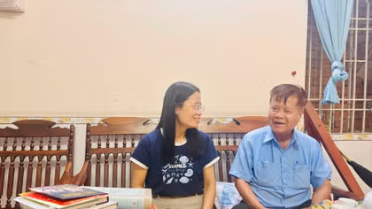 Vị đại tá ở Chiến khu R