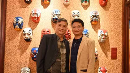 Ba lớp lá xì-gà và mặt nạ vô hình