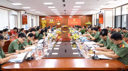 Góp ý hoàn thiện lý luận pháp luật về xử lý vi phạm hành chính của lực lượng Công an