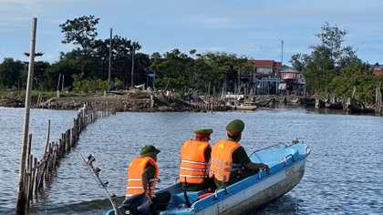 Ngăn chặn nạn khai thác thủy sản theo kiểu tận diệt trên đầm phá Tam Giang – Cầu Hai