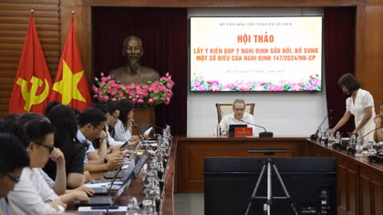 Đề xuất cân nhắc quy định cấm người dưới 16 tuổi tương tác trên mạng xã hội