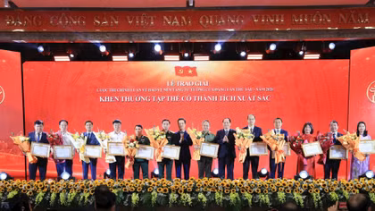 Hà Nội trao giải cho 126 tác phẩm xuất sắc tại Cuộc thi chính luận bảo vệ nền tảng tư tưởng của Đảng 