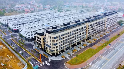Chiêu trò “tô son” lợi nhuận, nhà đầu tư lãnh đủ