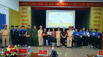 Đà Nẵng tăng cường các giải pháp đảm bảo an toàn giao thông cho học sinh