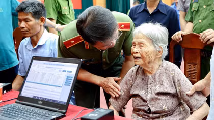 Công an tỉnh Phú Thọ thắp sáng hành trình tìm lại tên cho liệt sĩ