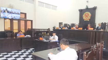 Nhân viên ngân hàng lừa đảo hơn 10 tỷ đồng để đánh bạc 