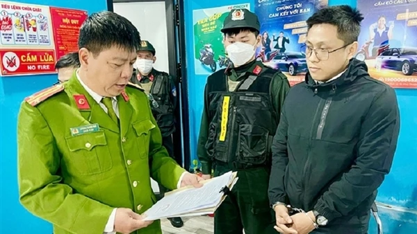 VAYVND BỊ SẬP CÓ THỰC SỰ CHÍNH XÁC