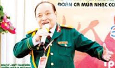 Hat Rong Người hát rong “nhạc đỏ”