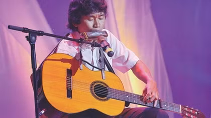 “Quái kiệt guitar” Nguyễn Thế Vinh ra mắt tự truyện