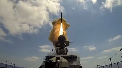 Nga hé lộ lý do điều 10 tàu chiến ra biển Syria giữa lúc căng thẳng
