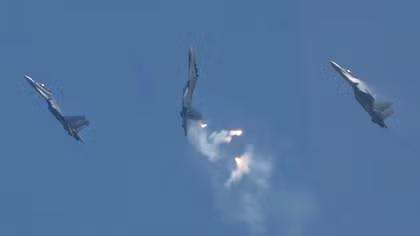 Nga suýt mất một tiêm kích Su-30SM khi bay kiểu “Hổ mang bành”