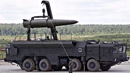 Moscow lôi dàn siêu tên lửa tới Baltic dằn mặt NATO