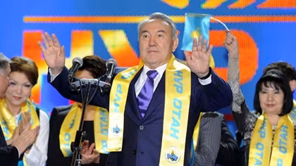 Ba thập kỉ chèo lái đất nước Kazakhstan của Tổng thống Nazarbayev