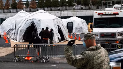New York lập nhà xác dã chiến, thiếu máy thở vì quá nhiều ca nhiễm COVID-19