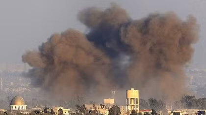 Bắn pháo sang phía Israel, căn cứ Syria hứng “bão lửa”