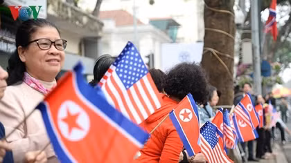 Người Hà Nội mong Tổng thống Trump và Chủ tịch Kim ký Hiệp ước Hoà bình