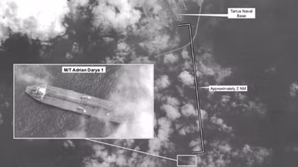 Siêu tàu dầu Iran bất ngờ xuất hiện ngay sát quân cảng Nga ở Syria