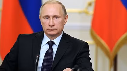 Tổng thống Putin kêu gọi Macron cùng chiến đấu chống khủng bố