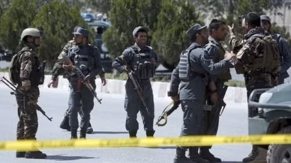 Lính Afghanistan bị Taliban mua chuộc, quay súng sát hại 23 đồng đội