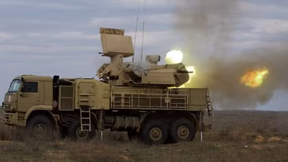 Phòng không Nga bắn hạ 36 rocket nhắm vào sân bay Hmeymim