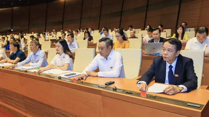 Quy định các trường hợp bị tạm hoãn xuất cảnh
