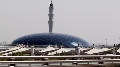 Sân bay Qatar "vắng hoe" do bị các nước láng giềng cô lập