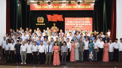 Khoá D16 Học viện An ninh nhân dân kỷ niệm 35 năm ngày tựu trường