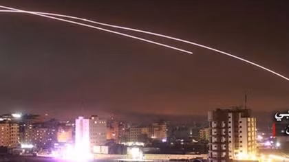 Israel ra tối hậu thư cho Syria sau màn không kích bằng 70 tên lửa