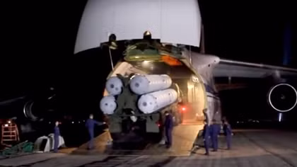 'Rồng lửa' S-400 lên máy bay sang Thổ Nhĩ Kỳ