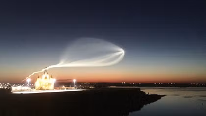 UFO bí ẩn xuất hiện trên bầu trời Nga đúng dịp World Cup