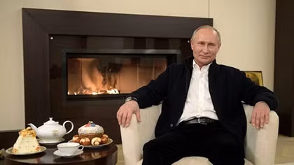 Hé lộ cách Putin được bảo vệ trước mối nguy COVID-19