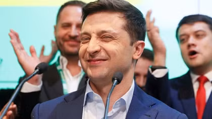 Hé lộ về tân Tổng thống Ukraine, người từng diễn vai Tổng thống trên truyền hình