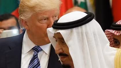 Tổng thống Trump thay đổi thái độ với cộng đồng Hồi giáo 
