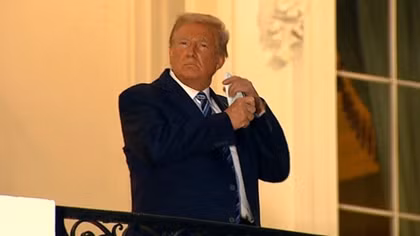 Ông Trump kêu gọi dân Mỹ không để cuộc sống bị COVID-19 chi phối 