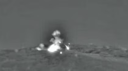 Israel nã tên lửa, san phẳng kho vũ khí Syria ở căn cứ không quân T-4