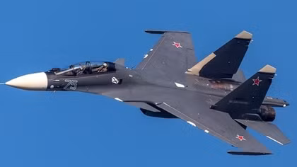 Su-30 Nga 3 lần cất cánh "săn" trinh sát cơ Mỹ trên Biển Đen