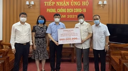 Tập đoàn Phượng Hoàng ủng hộ Bắc Ninh chống COVID-19
