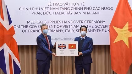 Báo Mỹ ca ngợi Việt Nam hỗ trợ giúp EU chống COVID-19